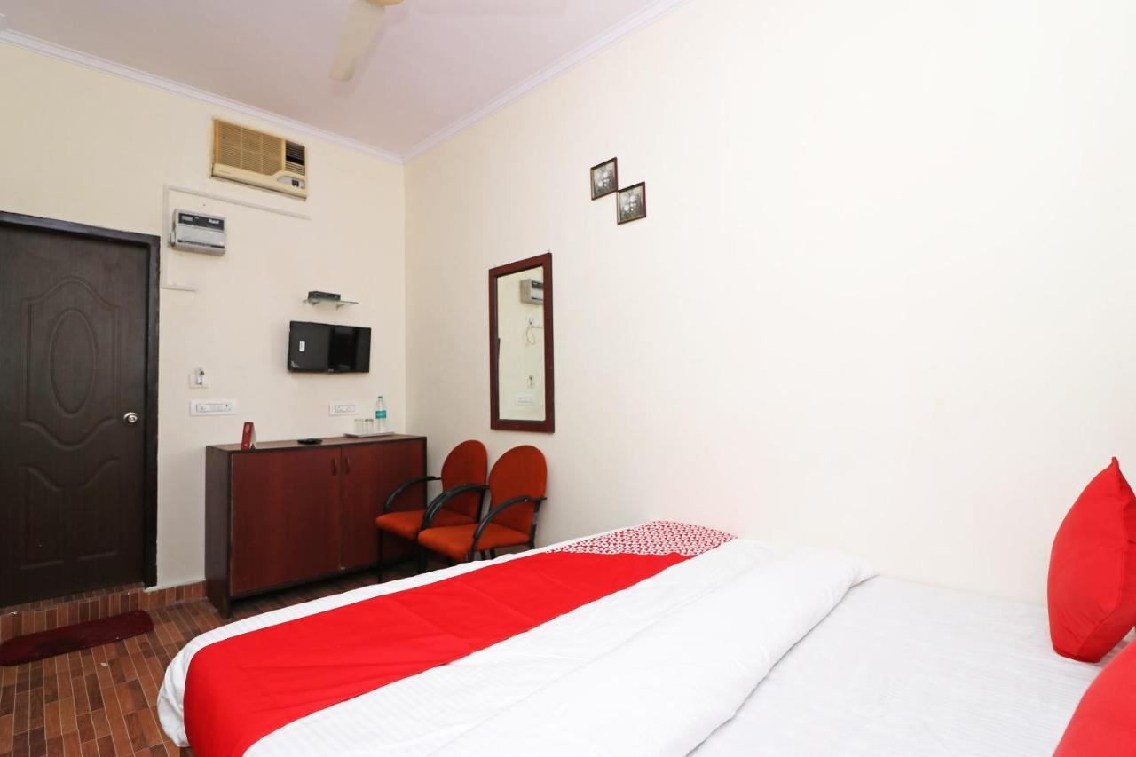 Oyo 14179 Panchvati Hotel Dehradun Luaran gambar